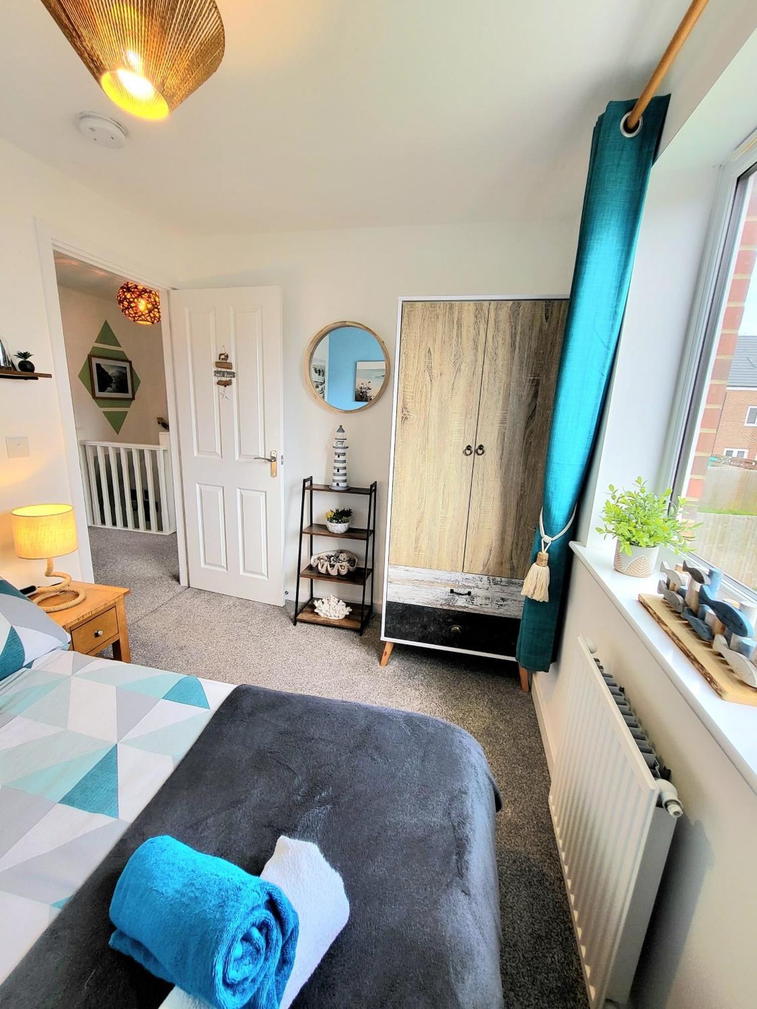 Seaside Beach Themed Home With Garden And Driveway Lytham St Annes Dış mekan fotoğraf