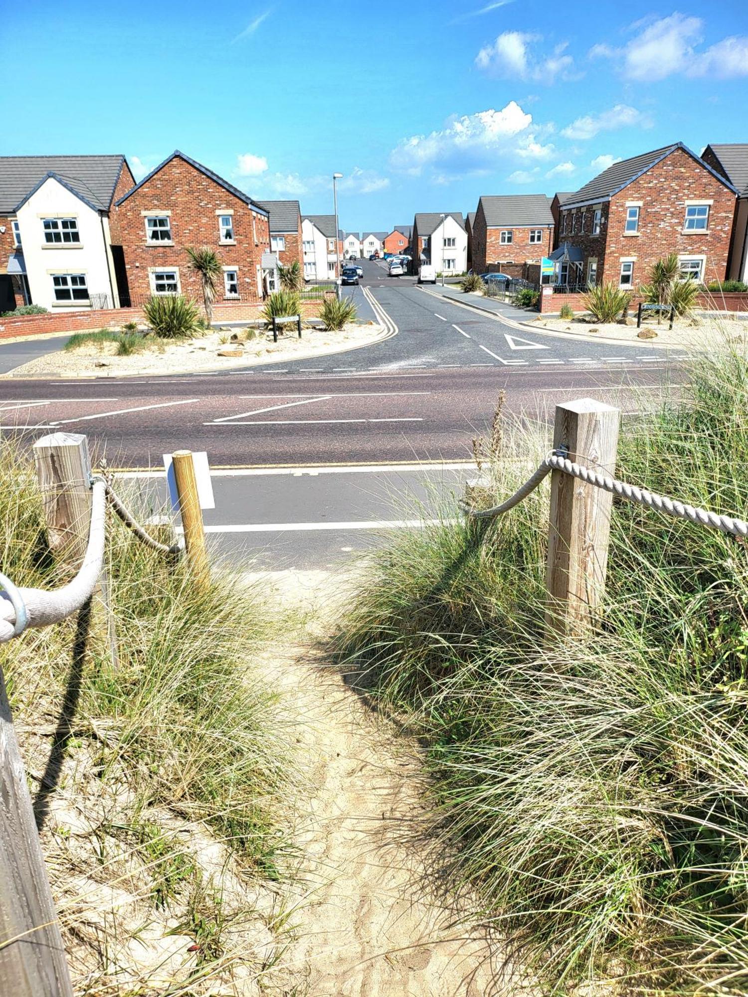 Seaside Beach Themed Home With Garden And Driveway Lytham St Annes Dış mekan fotoğraf