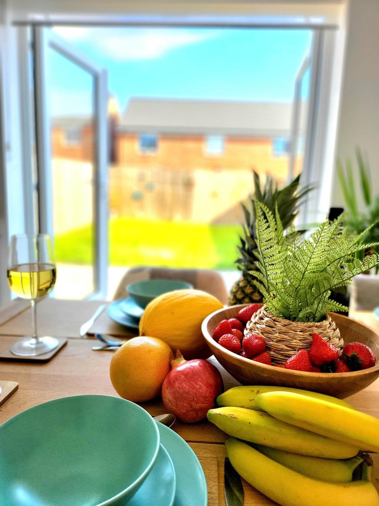 Seaside Beach Themed Home With Garden And Driveway Lytham St Annes Dış mekan fotoğraf